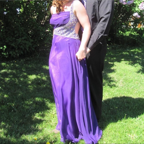 Prom Dress - Picture 3 of 4